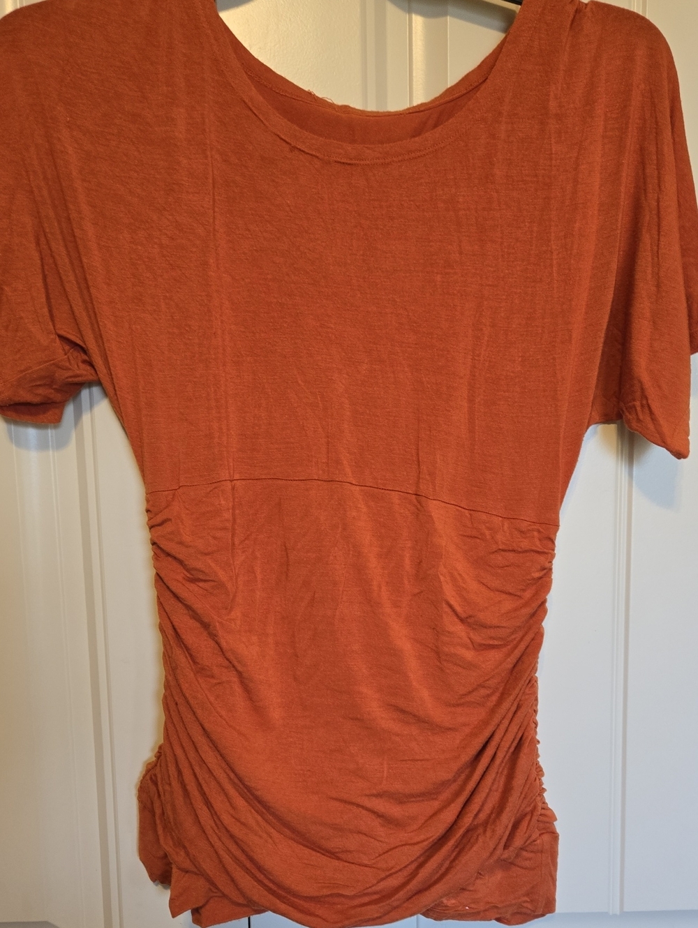 Boutique Women's Rust Ruched Short-Sleeve Top